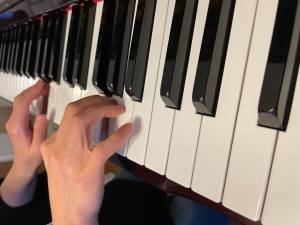 ボーカルトレーニング.M  ピアノ教室